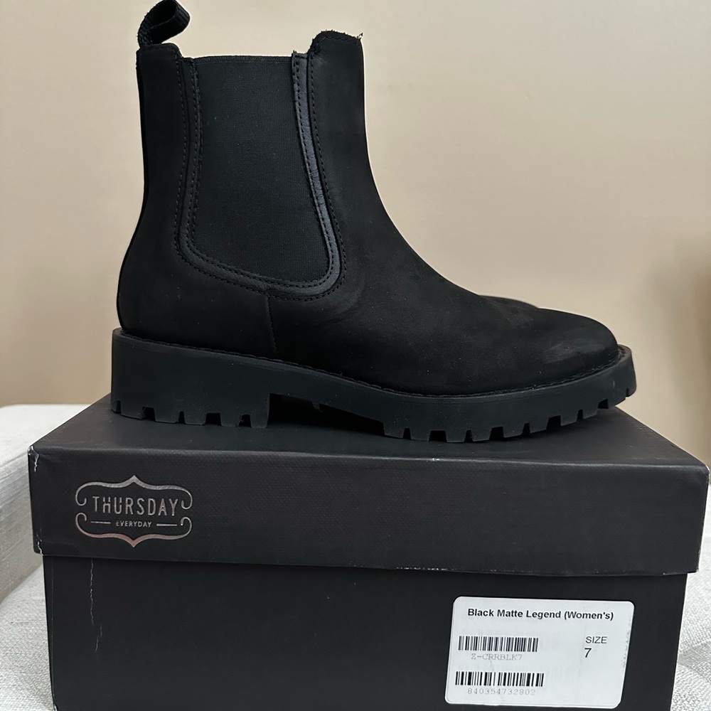 Thursday Boots Black Matte Legend